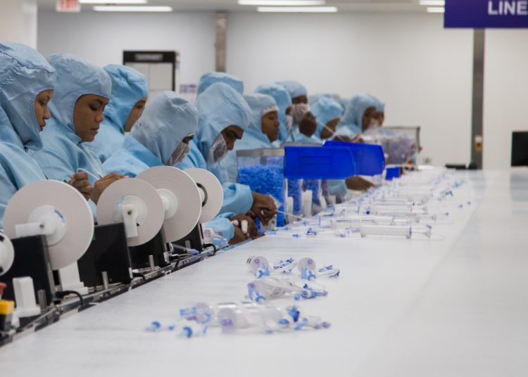 El número de mujeres en las zonas francas especiales y de servicios en 2023 estuvo por debajo del número de hombres. - Fuente externa.