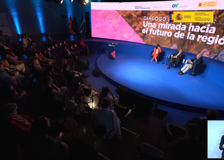 España y Banco CAF