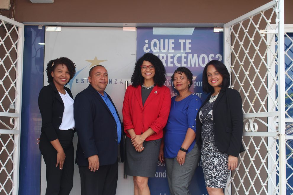 esperanza internacional astia calderon, isaac comas abreu, alexandra nuñez, nelly ulerio y eliana ponserrate martinez