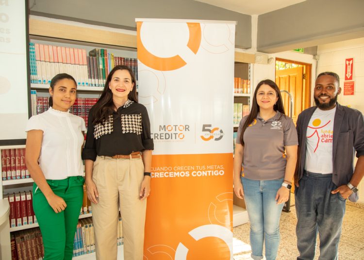 Estefanía Abreu, Lilliana Rodríguez, Jeyry Ovalles y Frank Suero. | Fuente externa.