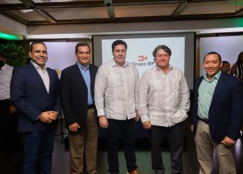 Euclides Díaz, Pedro Rosario, Pedro Bonilla, Beto Pérez y Pedro Reyes.