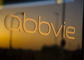 (Foto de ARCHIVO)
Logo de AbbVie en sus oficinas de Madrid.- Europa Press.