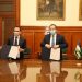 El seccretario de Hacienda de México, Arturo Herrera, y el presidente ejecutivo de CAF, Luis Carranza. | CAF, via Europa Press.