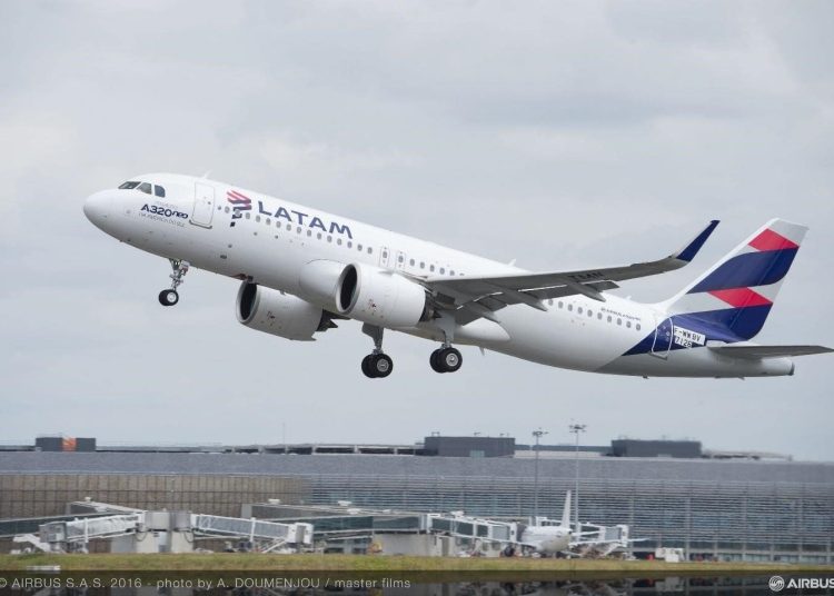 Modelo de avión A320 de Latam Airlines. | Europa Press.