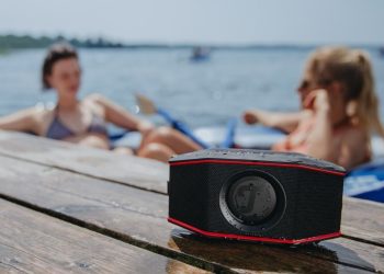 Las escalas más altas, finalmente, las ocupan IPX8 e IP9K, cuando la primera certificación indica que ese dispositivo está protegido contra una inmersión permanente. - Fuente externa. 
04/8/2023