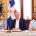 Presidente Luis Abinader, junto a la vicepresidente Raquel Peña y el ministro de la Presidencia, Joel Santos. - Fuente externa.