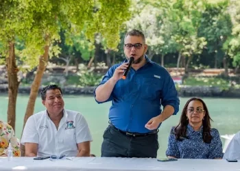 Galván, explicó que “Siembra Progreso” es el primer programa que busca articular una relación progresista entre la agricultura y el turismo.