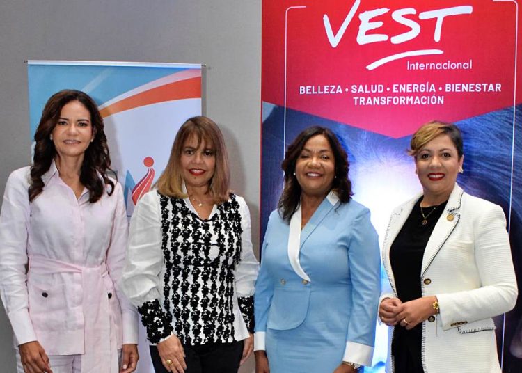 Celeste Pérez, Matty Frías, Amarilys Durán y Digna Paulino