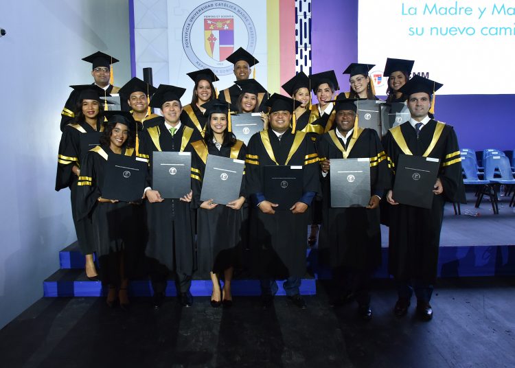 Estos estudios especializados tienen una duración de 18 meses, con un total de 42 créditos.