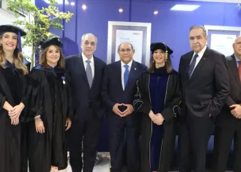 Loraine Amell, Grace Cochón, Abraham Hazoury, Rafael Santos, Odile Camilo, Jukio Castanos y Gustavo Batista.