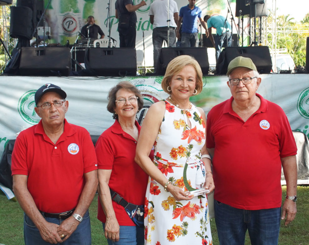 foto principal ramón pimentel rebeca villalona matilde cruz de farach fabio r. herrera