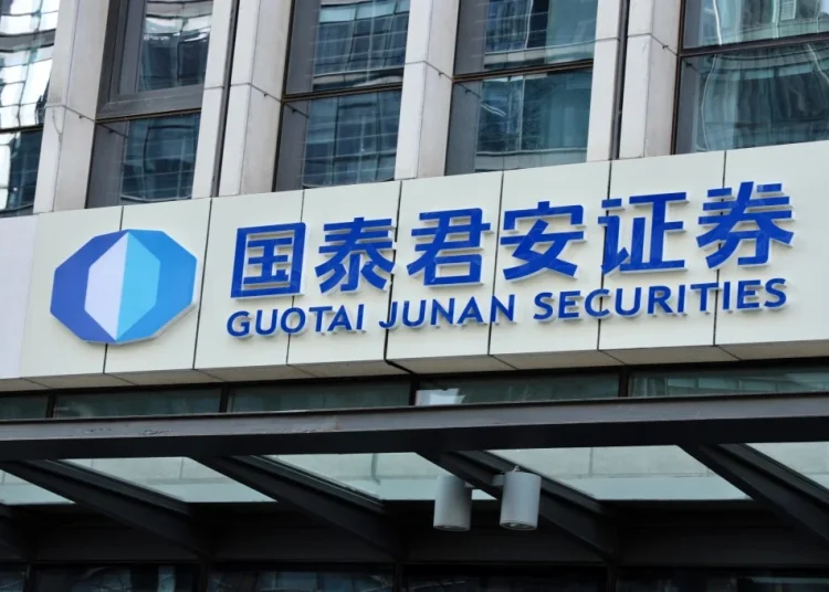 Otra de las posibles consecuencias de la fusión sería la pérdida de empleos: Guotai Junan tiene unos 15,000 trabajadores y Haitong, más de 13,600.