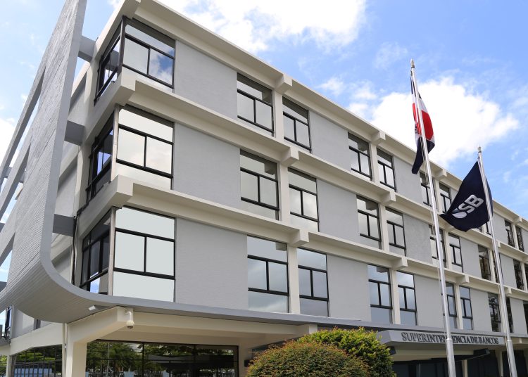 Superintendencia de Bancos.