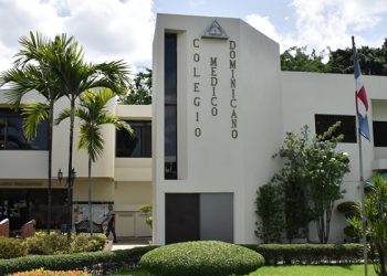 Fachada del Colegio Médico Dominicano.
