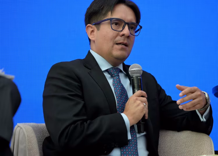 Daniel Falconi, economista y exfuncionario del Ministerio de Finanzas de Ecuador.
