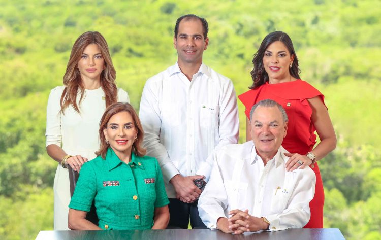 Resaltan visión de Frank Elías Rainieri, presidente y CEO; Paola Rainieri, Chief Marketing Officer; y Francesca Rainieri, Chief Financial Officer.