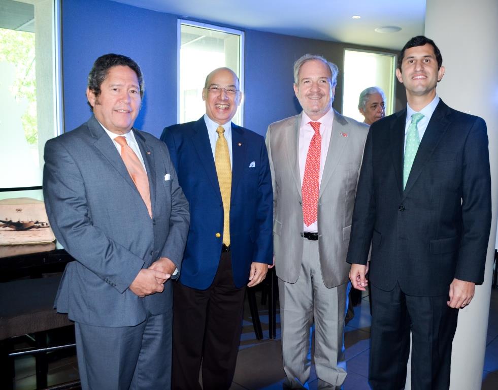 Fernando González, Sir Ronald Sanders, Guillermo Arancibia y Roberto Herrera./elDinero