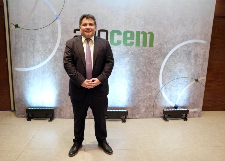 Así lo explicó el director de Innovación y Acción Climática de Ficem, Ricardo Pareja, al sostener que el período más desafiante será después de 2040, cuando se requerirán tecnologías de altísimo costo.