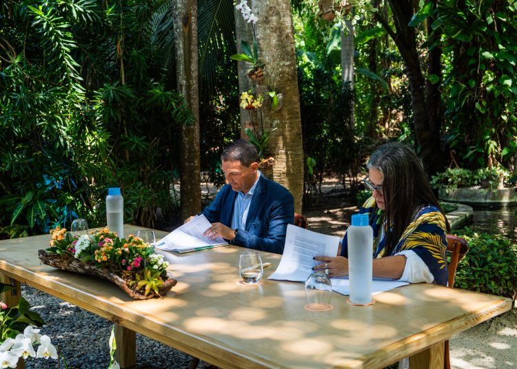 Alejandro Ferrer y Ana María Díaz encabezaron la alianza estratégica orientada a fortalecer un modelo de turismo responsable y sostenible.