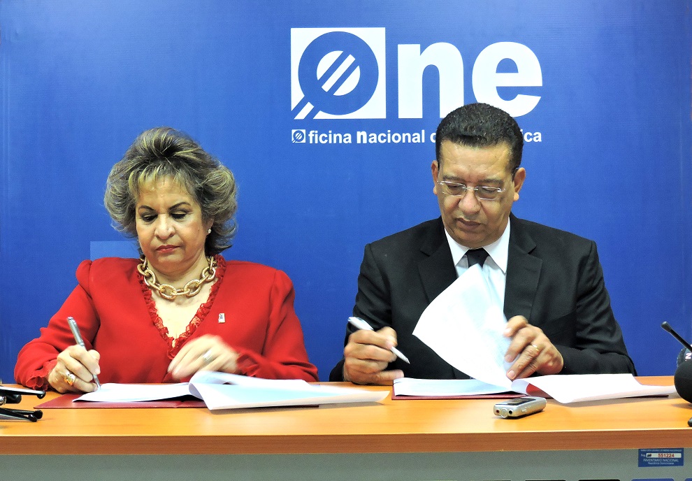 firma de convenio one y lmd (2)