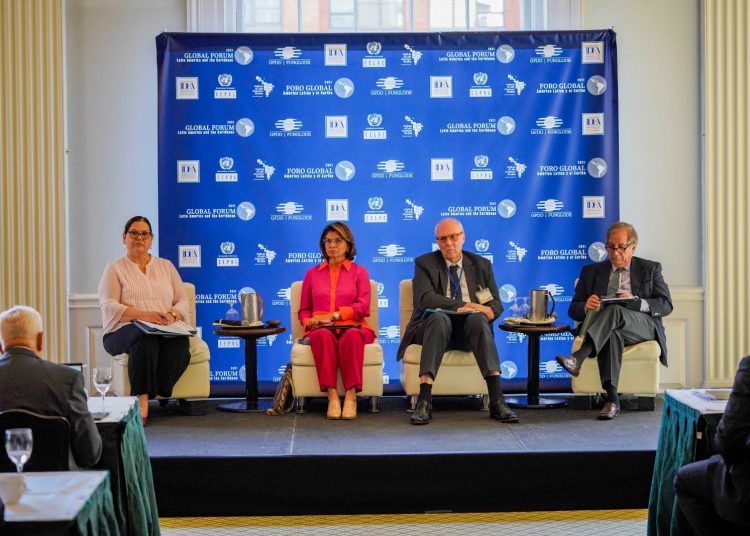 Participación de los exmandatarios latinoamericanos en el segundo día del Foro Global América Latina y el Caribe 2021. | Fuente externa.