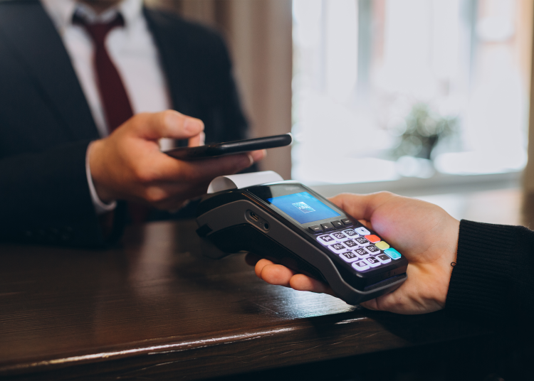 Eugene A. Rault Grullón, vicepresidente ejecutivo de Servicios Digitales Popular, remarcó que “este hito es un reflejo de la adopción masiva y la confianza de comercios y consumidores".