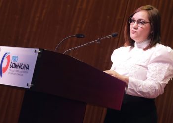 Elizabeth Mena, presidenta de Adoexpo.