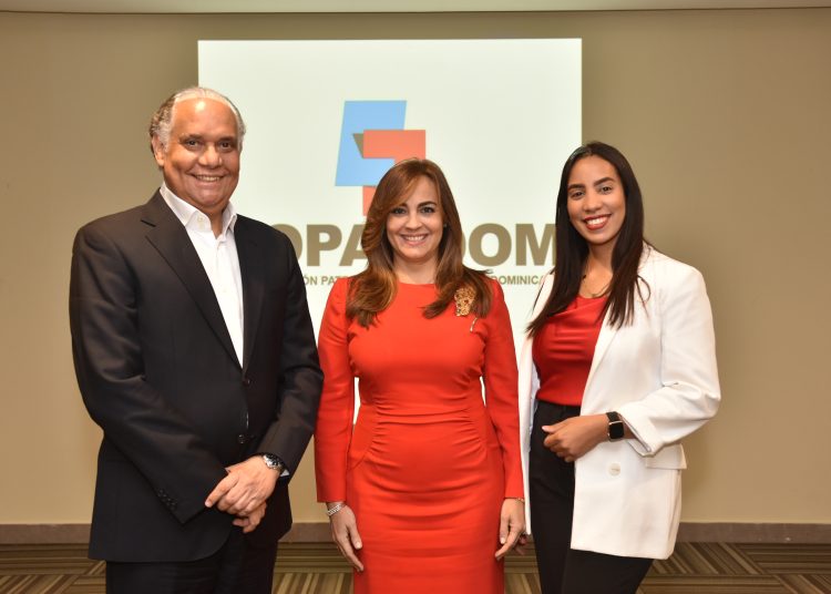Pedro Rodríguez, Laura Peña Izquierdo y por Angelis Marmolejos. | Fuente externa.