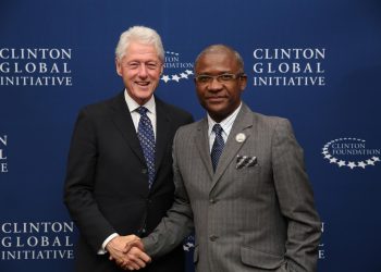 El ex presidente Bill Clinton y Ulrick Gaillard, fundador y presidente de BRA.