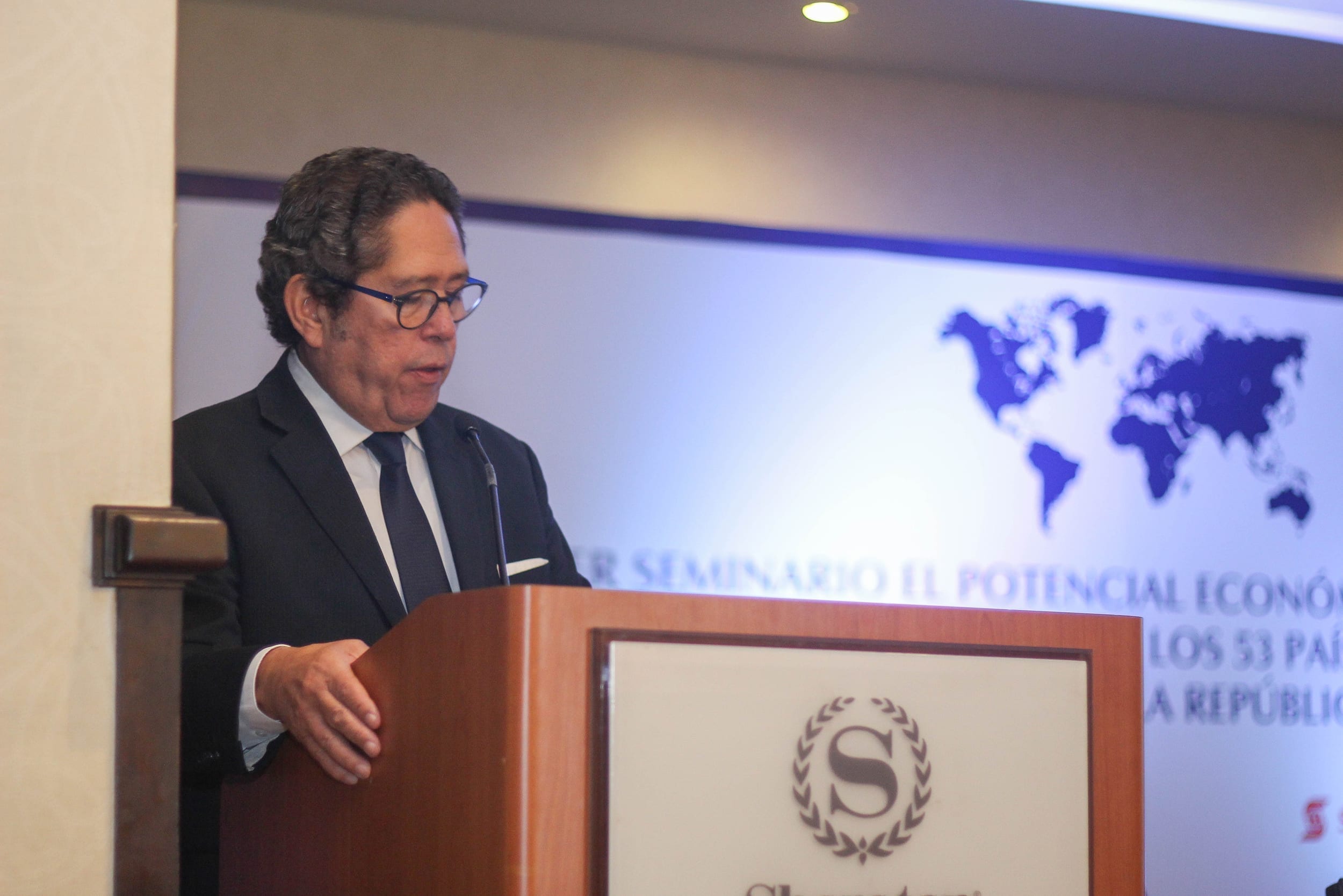 foto 2, fernando gonzález nicolás, presidente mesa mancomunidad en la rd (1)