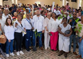 La ruta concluyó en el Ayuntamiento de Polo, con la Conferencia sobre la Importancia de la Arborización Urbana como Impulso al Desarrollo Local.