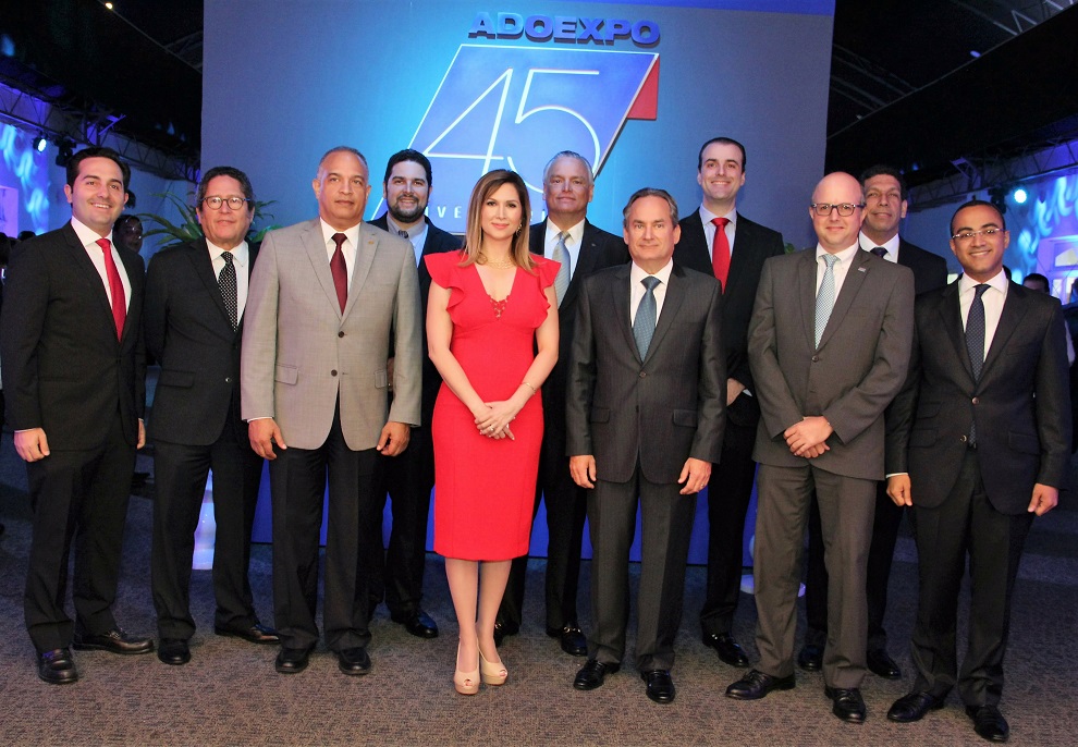 foto 5 directivos de adoexpo.
