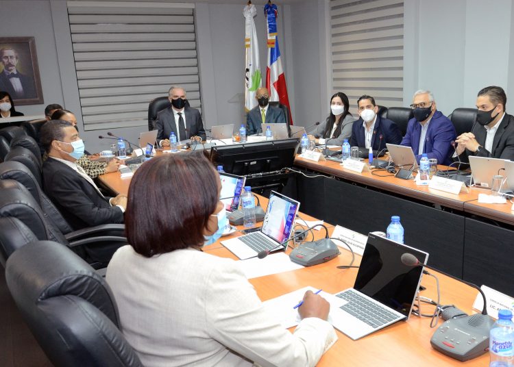 Reunión de los integrantes del Consejo Nacional  de Seguridad Social (CNSS).