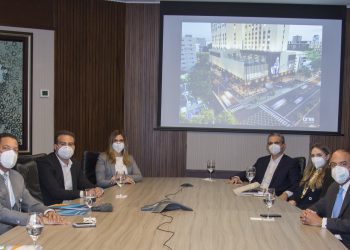 El administrador general de Banreservas, Samuel Pereyra Rojas, recibió la visita de ejecutivos del Grupo RCD Hotels, que planea expandir su inversión en República Dominicana con el proyecto Latitud 18 Santo Domingo.