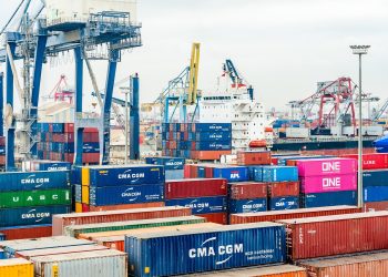 “Los costos de transporte marítimo en RD registran ajustes moderados por combustible y recargos de riesgo, en línea con la dinámica global.”