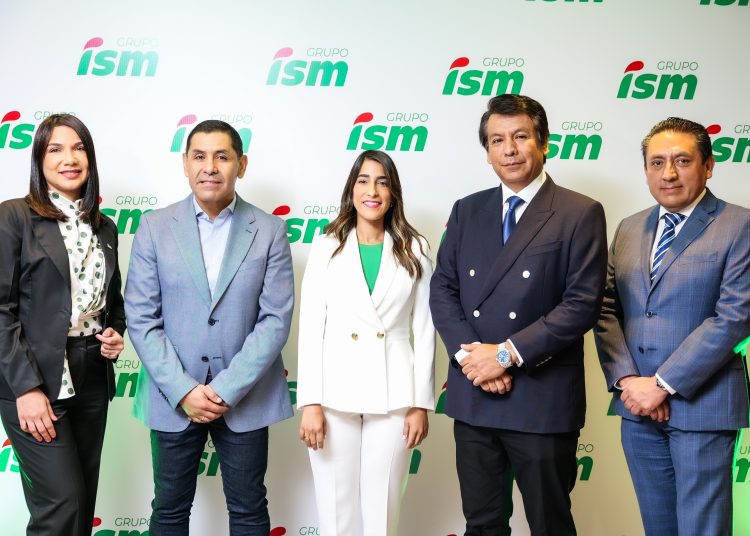 Astrid Beltré, Carlos Butrón, Gloria Zacarías, Arturo Marroquín y Mario Medina. - Fuente externa.