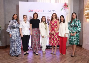 Luciliana Pérez, Hortensia Pérez, Lucy Doughty, Sharon Cabral, Anyarlene Bergés, Mari Pili Díaz y Francesca Ortiz