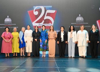 Durante el acto, María Noel Vaeza, destacó que las academias y agrupaciones han sido fundamentales para la conquista de derechos y el avance de marcos normativos.- Fuente externa.