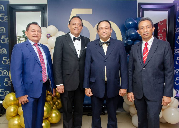 Máximo Mejía, Héctor Mejía, Ramón Mejía y Juan María Mejía.