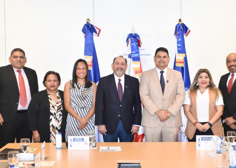 Panamá busca adaptar buenas prácticas del Siuben a las necesidades y características de su propio sistema de protección social.