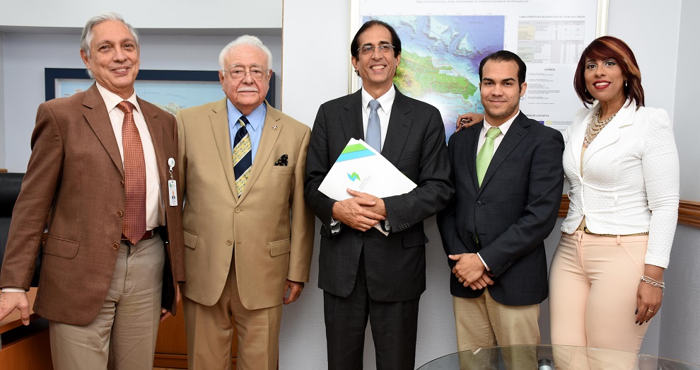 foto visita ministro montalvo al mem