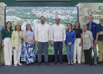 El foro contó con las participación del Ministro de Medio Ambiente, Paíno Henríquez, y otras autoridades.