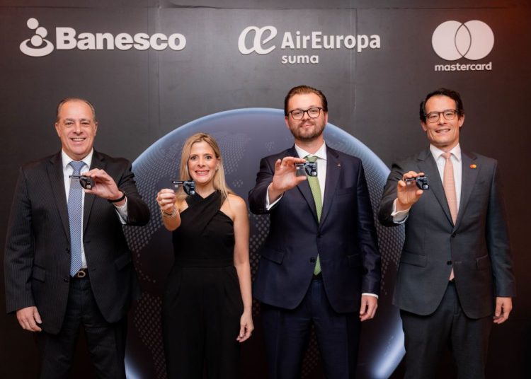 Francisco (Paco) Pérez, Denisse Peña, Dimitri Maleev y Tomás Alonso. - Fuente externa.