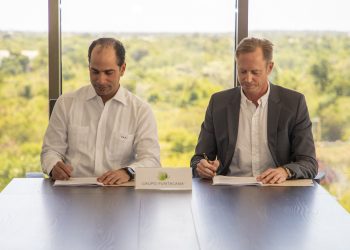 Frank Elías Rainieri y Michaell Bellmer. - Fuente externa.