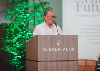 Frank Rainieri destaca enfoque de Grupo Punta Cana para resolver los desafíos ambientales.