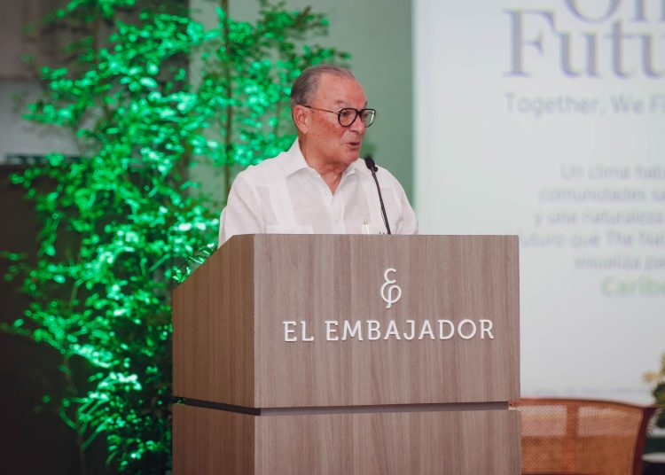 Frank Rainieri destaca enfoque de Grupo Punta Cana para resolver los desafíos ambientales.