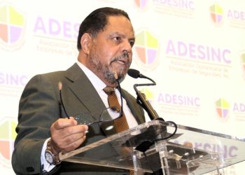 Freddy González Estrada aclara que el gremio favorece la actualización del marco normativo.