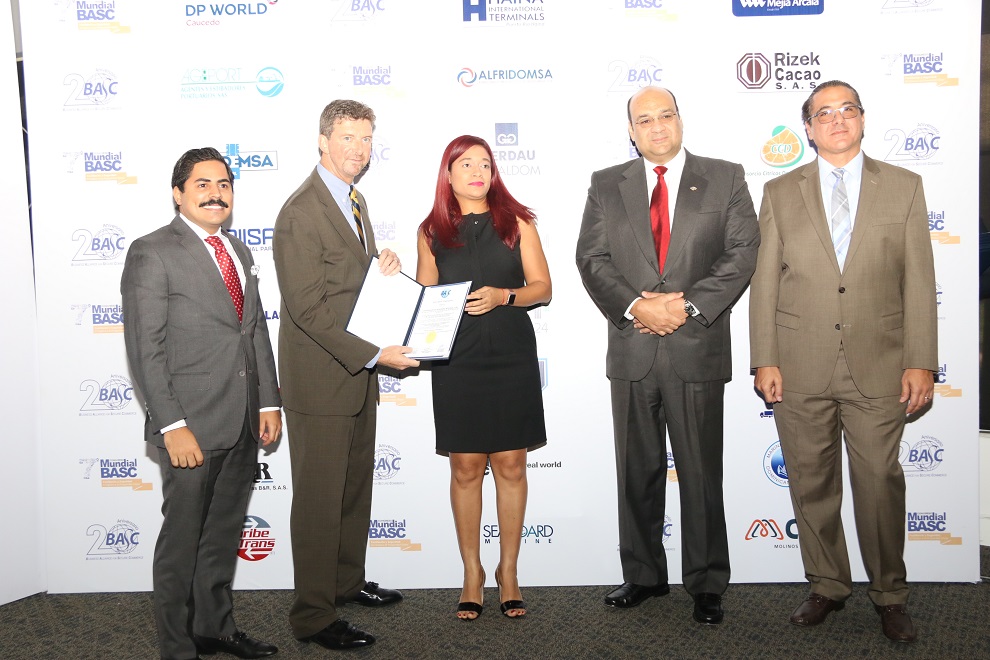 freddy gonzález suazo, david mcneill, jennifer chávez, Álvaro alpizar y erik alma.