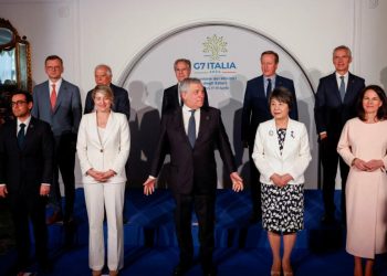 Añadió que la reunión de los ministros de Economía de las siete democracias más industrializadas.