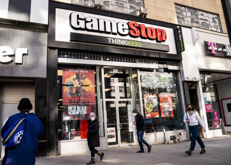 Las acciones de GameStop subían un 47.96% una vez quedó inaugurada la sesión de este lunes.